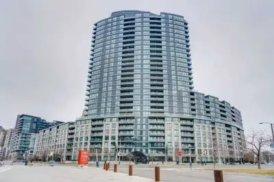 Furnished Corner Unit Studio/ Waterfront Fort York/ Sept 1st