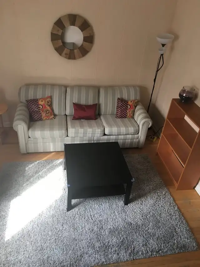 Room for Rent in my shared house. Close to UofW downtown