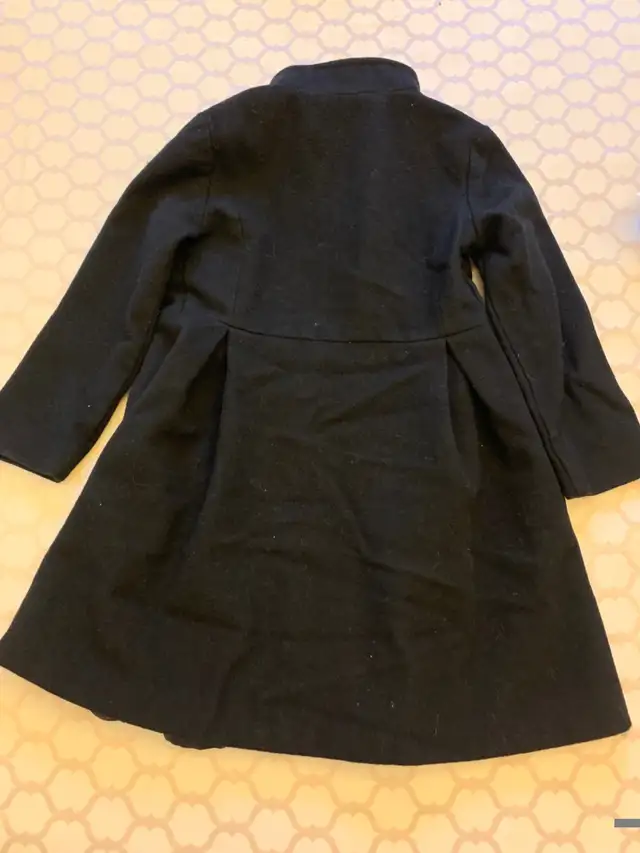Size 7/8 Adorable Girls Coat - Special Occasions in Kids & Youth in Ottawa - Image 3