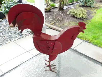 Rooster – metal, 18”x16”x2.5” - $10 cash P/up 52/197 St., Langley City