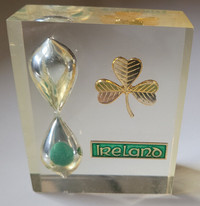 Vintage Ireland Shamrock 3 Leaf Clover Lucite Timer Paperweight