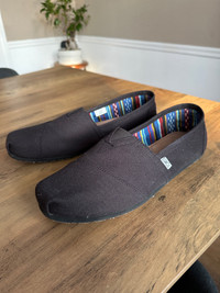 TOMS Men’s Cotton Canvas Shoes  - Size 13