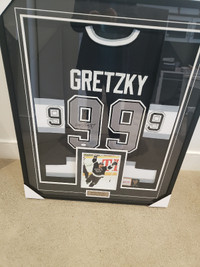 Wayne Gretzky autographed jersey 