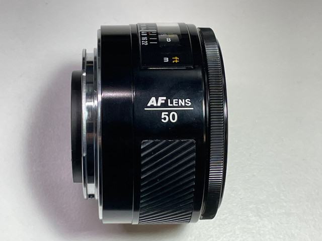 Minolta AF 50mm F/1.7 lens fits Sony Alpha in Cameras & Camcorders in City of Toronto - Image 4