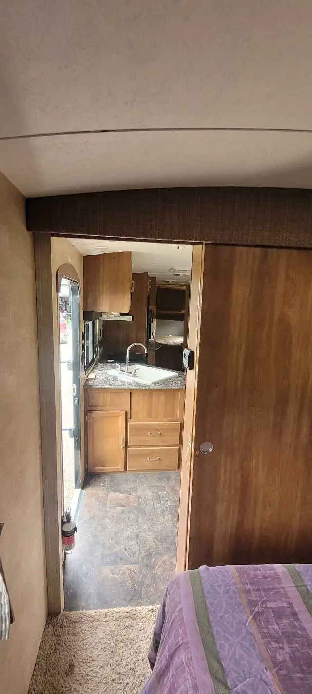 Springdale in Travel Trailers & Campers in Stratford - Image 11