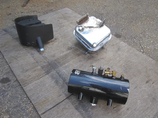 Harley Davidson Custom Oil Tanks Chopper in Arts & Collectibles in Mississauga / Peel Region - Image 10