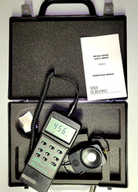 Sper Scientific 840022 Light Meter   40 - 400,000 LUX  40000 FC