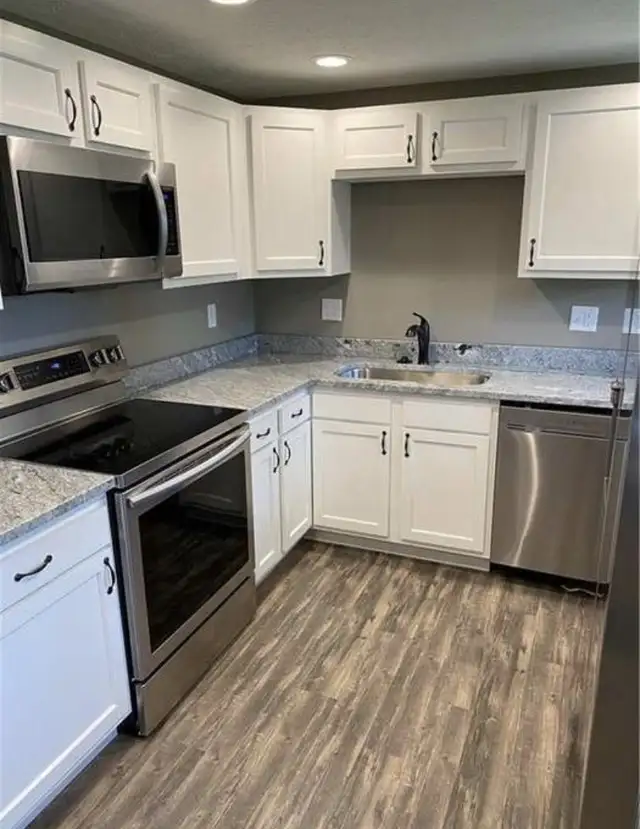Deep cleaning and move out and in cleaning 62863725318019122