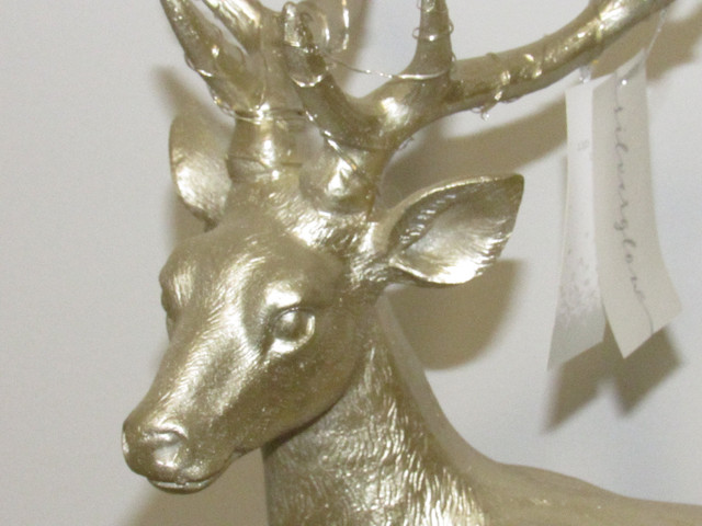 SILVERGLOW LED LIGHTED DECOR GOLDEN HOLIDAY DEER in Holiday, Event & Seasonal in Cornwall