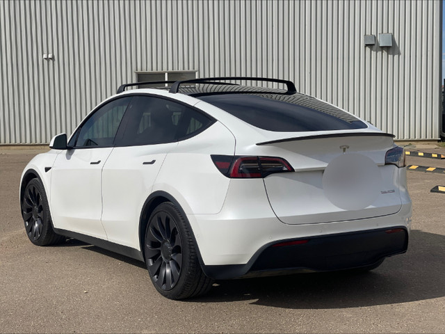 2021 TESLA MODEL Y PERFORMANCE in Cars & Trucks in Red Deer - Image 2