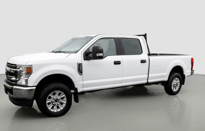 2022 FORD F350 XLT POWER STROKE 6.7L 10 speed automatic transmission and is powered by a 475HP 6.7L...