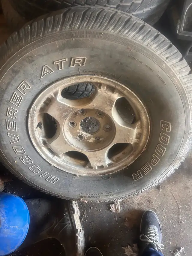 GM truck tire in Tires & Rims in Owen Sound - Image 4