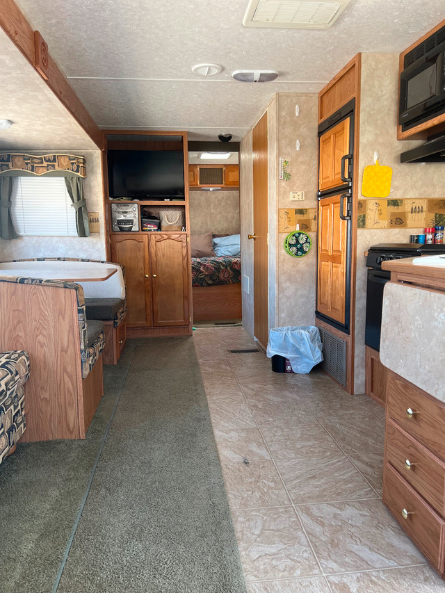 Springdale Travel Trailer for sale in Travel Trailers & Campers in Calgary - Image 4