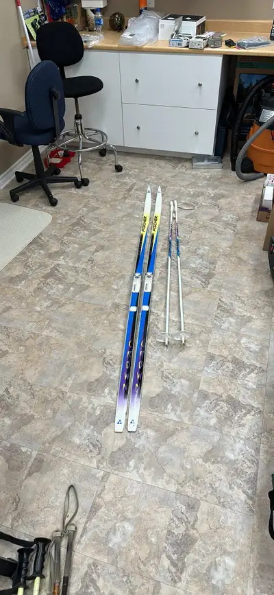 Cross County Skis: Fischer Airtec Fibre , View more