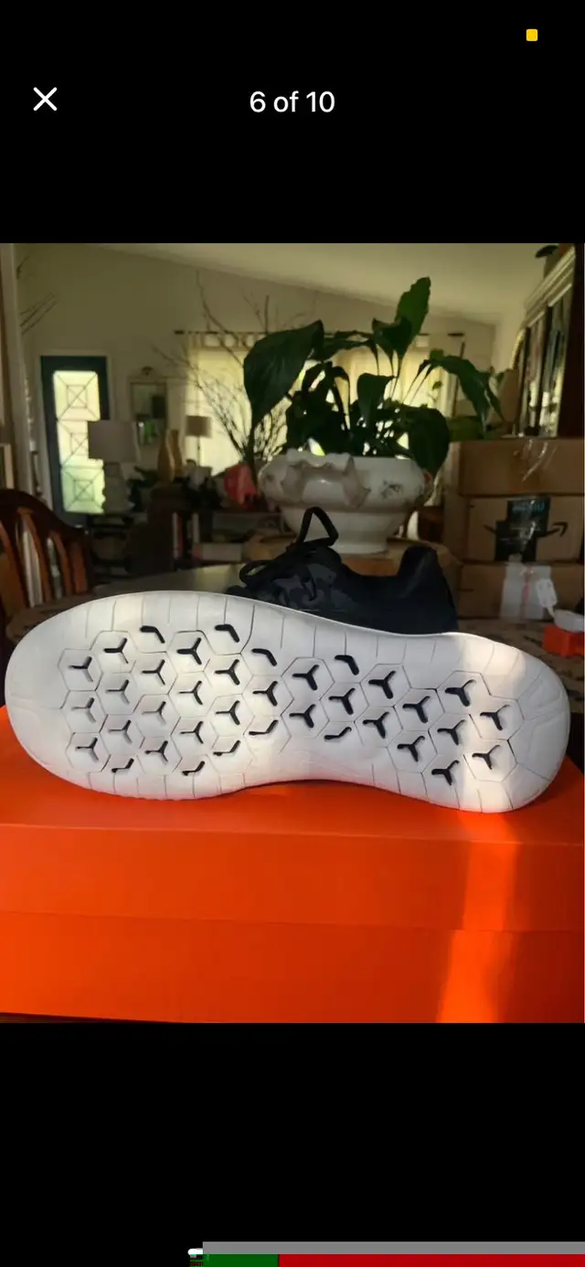 NEW WOMEN’S HIGH-END  ‘ NIKE FREE SIZE 7 RUNNERS  RN2018 in Women's - Shoes in Mississauga / Peel Region - Image 7