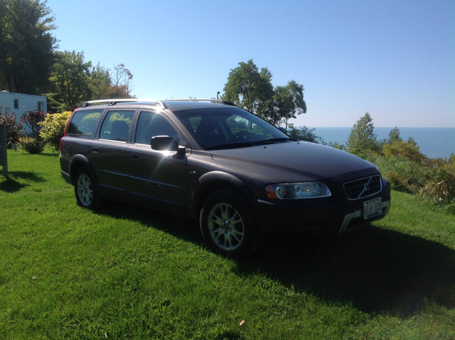 Volvo xc70 AWD Wagon in Cars & Trucks in Grand Bend
