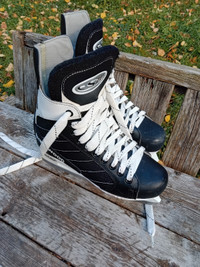 Sherwood Size 7 Senior Hockey Skates, Durable 