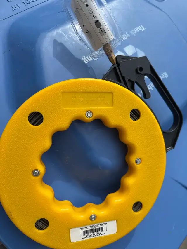 FISH TAPE WITH LIGHTED ENDS