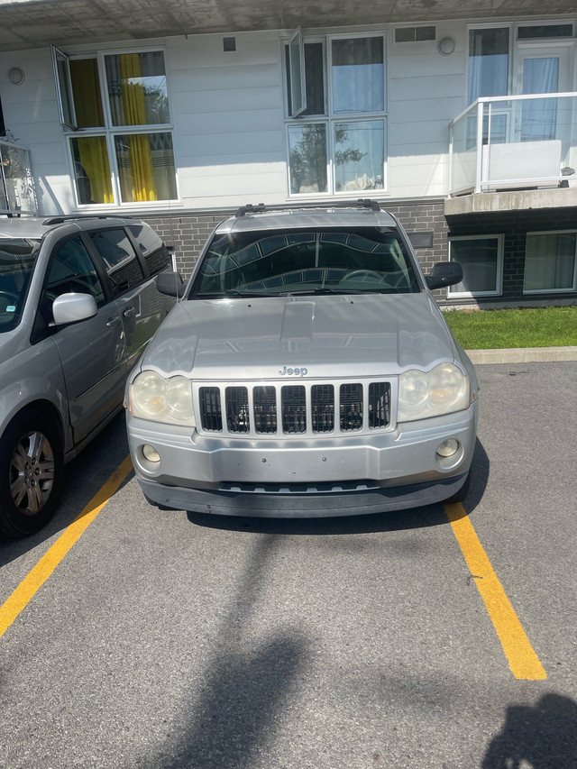 Jeep Grand Cherokee Laredo dans Autos et camions  à Laval/Rive Nord