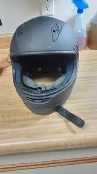 Small motorcycle helmet 