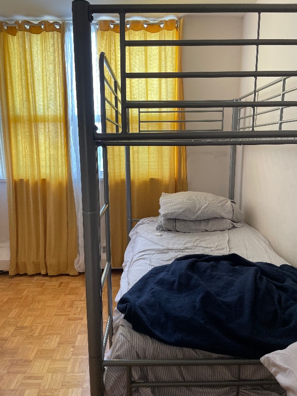 Room+For+Rent+at+North+York+Near+Seneca+College+(Students+only) Room Rentals & Roommates