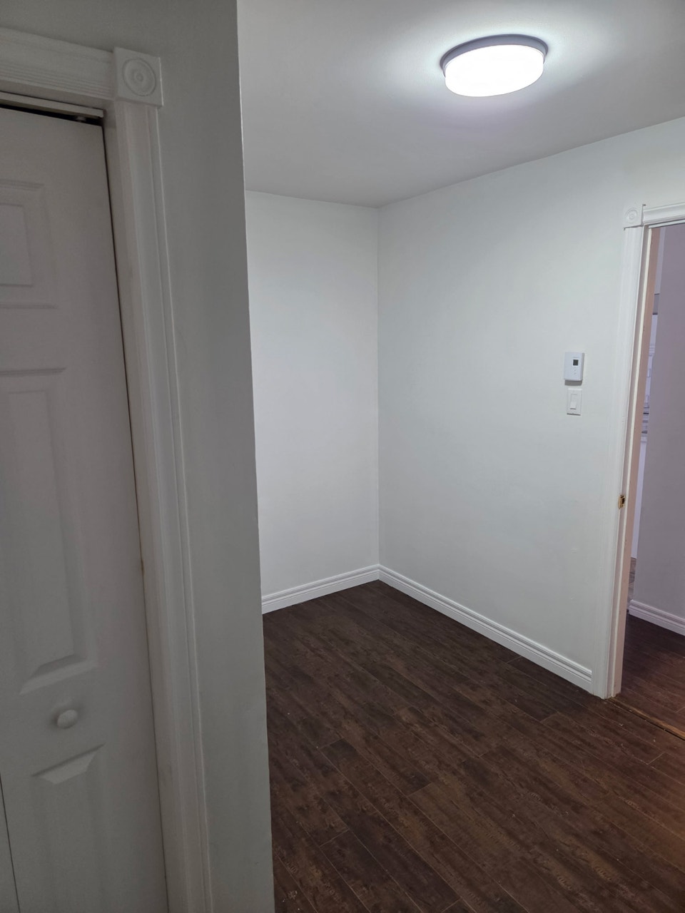 Cozy small one bedroom apartment in the heart of downtown 4