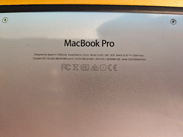 EXCELLENT CONDITION! - Macbook Pro 8gb model a1502 2015 13-inch dans Portables  à Longueuil/Rive Sud - Image 4