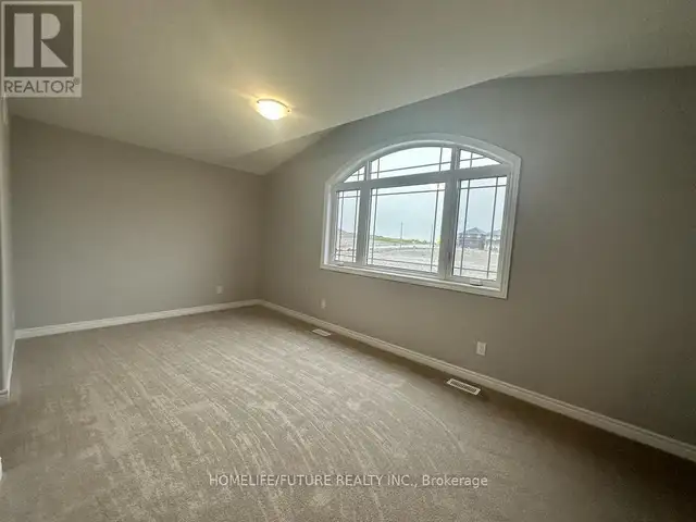 Looking for tenant to rent in Room Rentals & Roommates in Peterborough - Image 25