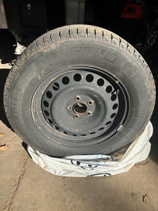 Winter Tires/Rims Honda Cr-V in Tires & Rims in Peterborough - Image 3