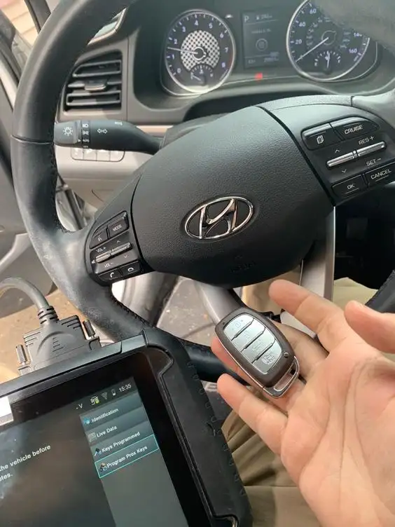 Car Locksmith Toronto -Replace Key for Your Car-Auto Key Fobs in Other Parts & Accessories in City of Toronto - Image 6