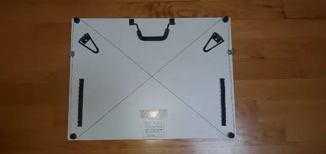 Portable Drafting/Art Board with Parallel ruler in Hobbies & Crafts in City of Toronto - Image 9