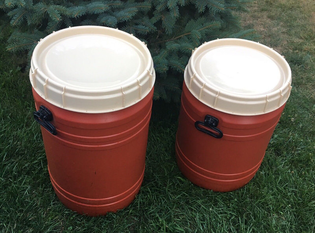 70 or 80 L CurTec Screw-top, Kayak / Canoe / Bear Barrel $45 in Other in Oshawa / Durham Region - Image 2