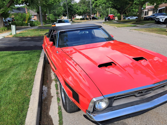 1972 Ford Mustang 302 convertible in Classic Cars in City of Toronto - Image 4