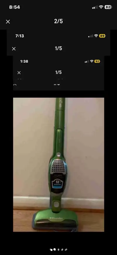 Keep your home tidy with this pre-owned Electrolux Ergorapido stick vacuum, which is in good working...