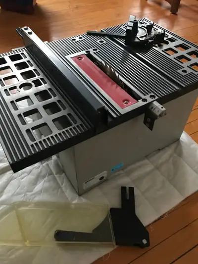 Banc de Scie d’établi de 25cm / 10¨ Table Saw, View more