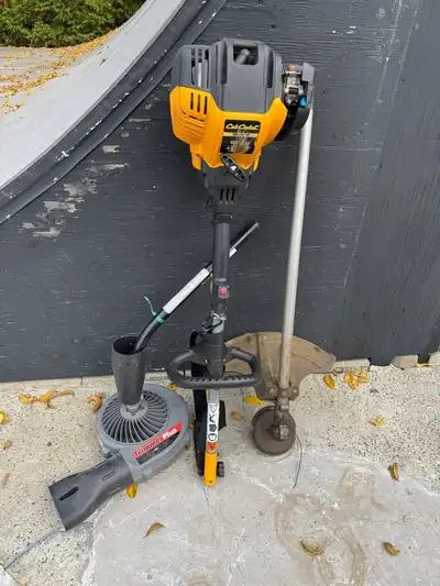 Cub Cadet SS418 (17") 29cc 4-Cycle Gas trimmer & blower kit, View more