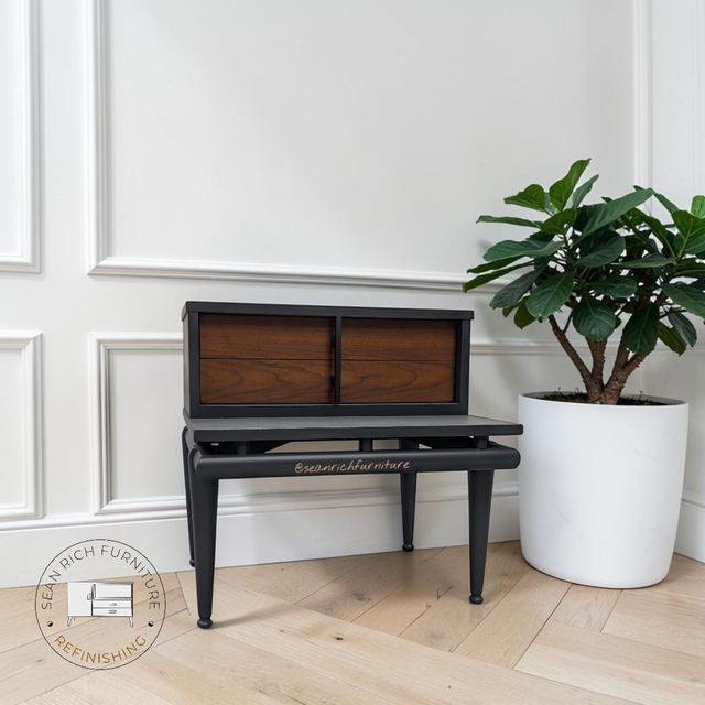 FREE DELIVERY - 3pc Kent Coffey Bedroom Set in Dressers & Wardrobes in Oakville / Halton Region - Image 8