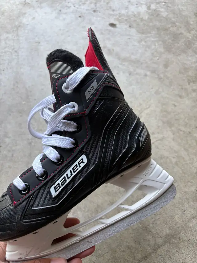 Bauer NS skates in Skates & Blades in Markham / York Region - Image 2