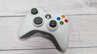 Microsoft Xbox 360 White Controller / AA Battery Cover / Cleaned