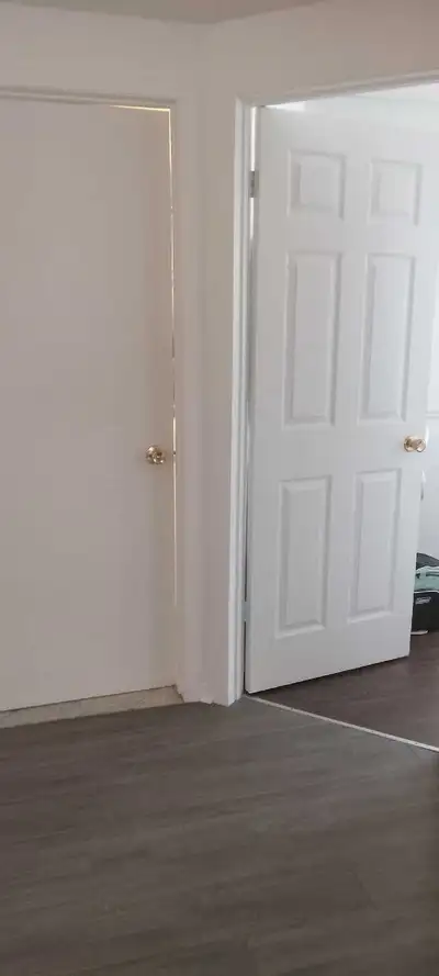 Un triple semi sous sol un 4 et demie à louer pour 1er Décembre sur la rue Claude volant à Varennes...