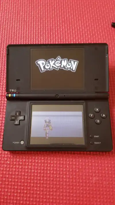 Nintendo DSI modded with over 150+ top A games, View more