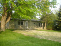 Greenlodge Cottage GRAND BEND ON near White Squirrel Golf Course