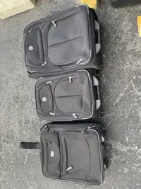 Suitcase x3