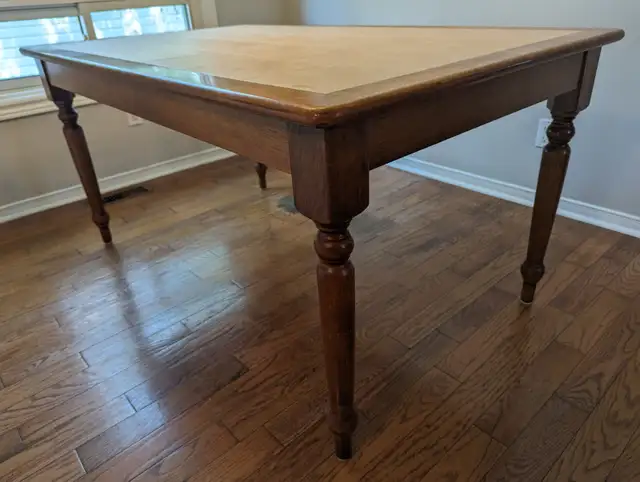 Solid Wood Traditional Dining Table – Ceramic Tile Top in Dining Tables & Sets in Mississauga / Peel Region - Image 6