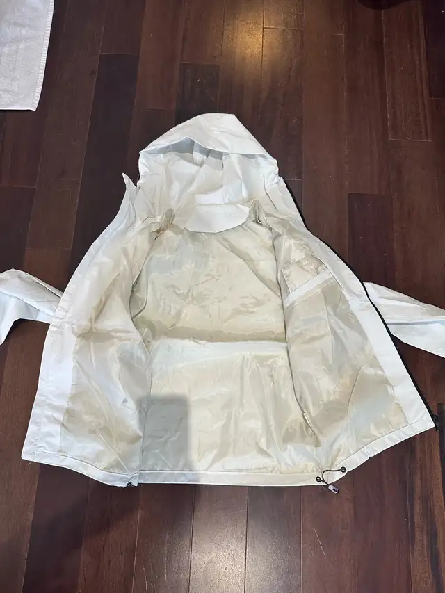 Snowboard Shell Jacket - Lightweight with Hood in Snowboard in Kitchener / Waterloo - Image 7