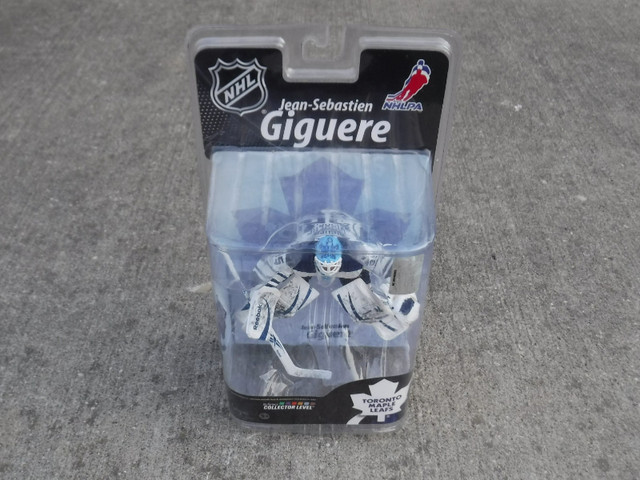 Jean-Sébastien Giguère goalie figure, Toronto Maple Leafs in Toys & Games in Cambridge - Image 2