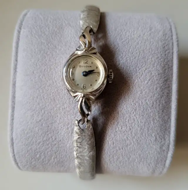 Vintage 14k Solid White Gold Bulova Mechanical Ladies Watch63654761735299121