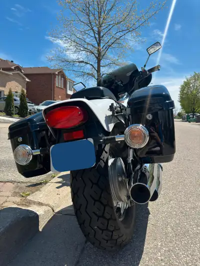 2016 Yamaha V-Star 650, under 16,000km. Shaft Driven (Not Chain) $5700 Sold with the Entire outfit,...