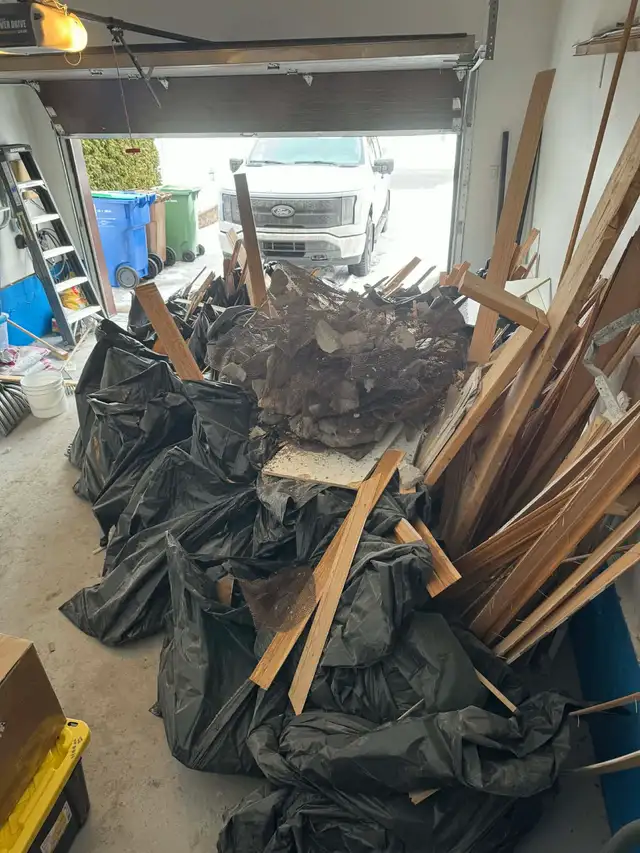 Junk Removal / Demolition432921186193254401