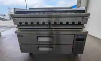 Gas grill 11 Burner w refrigerator drawers 
